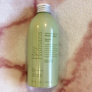 Hey Humans Scented Banana Aloe Naturally Derived Body Lotion 14oz NWT 🪴